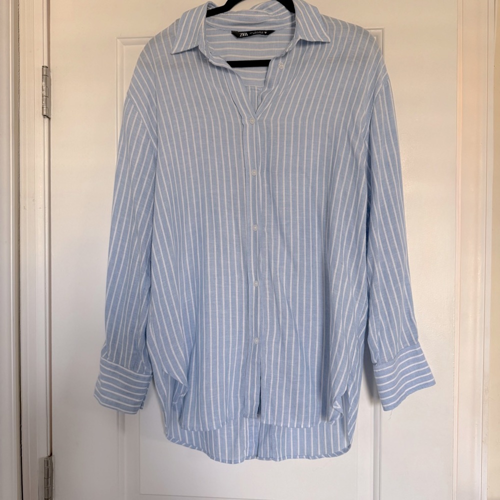(NWOT) Zara Blue & White Striped Linen Button Down - Small